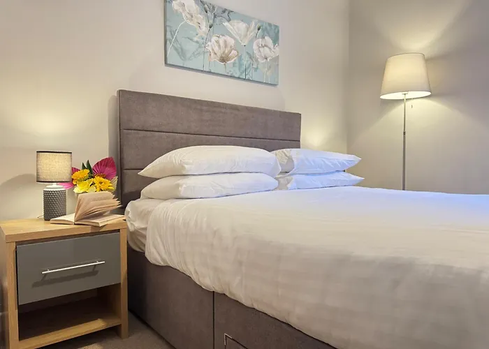 Warehouse 1bed Sleeps 2 Pets Welcome *